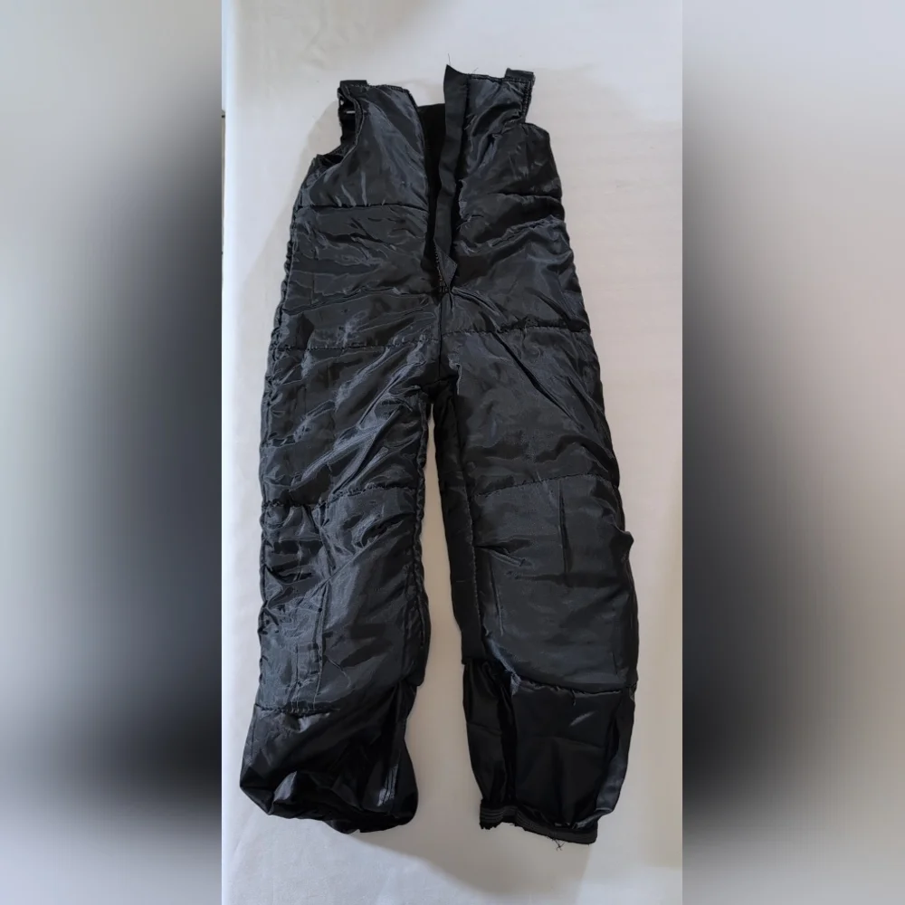 CHAMPION SNOWPANT SUIT SNOW SKI PANTS BIB Size XS 4/5 BOYS/GIRLS BLACK